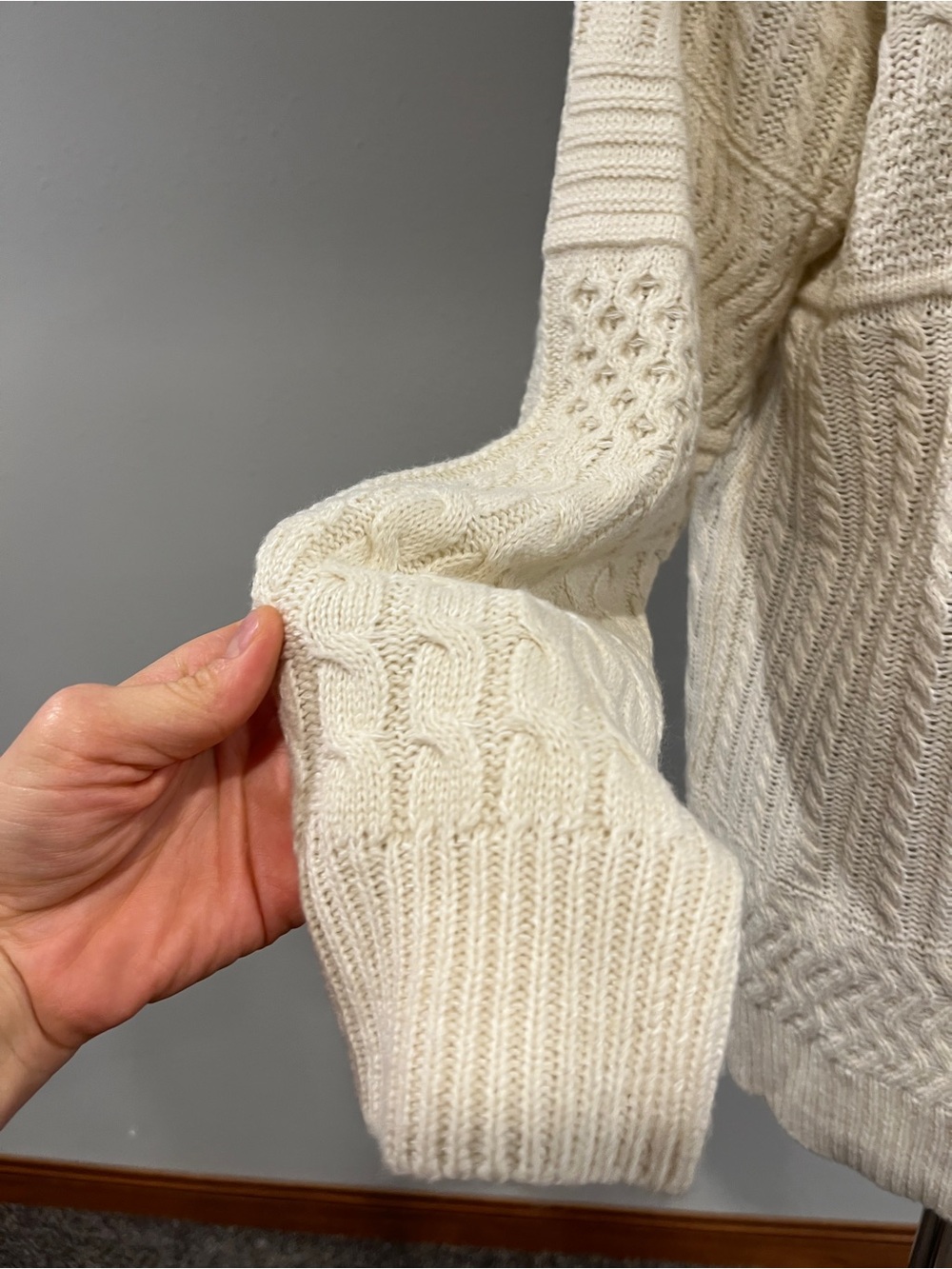 Cozy Co Classic Cream Cable Knit oversized Sweater size large - Picture 4 of 12